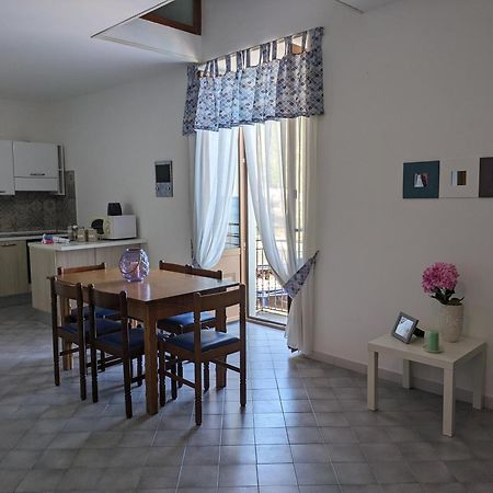Appartement Mimi Sul Mare à Massa Lubrense Extérieur photo